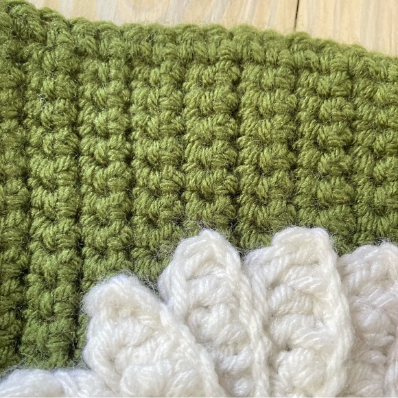 SUNFLOWER Army Green Crochet Mini Tote Bag 6 x 8.5 x 2 inches - Picture 7 of 8